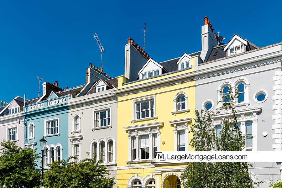 Image of victorian houses in Notting hill in London.